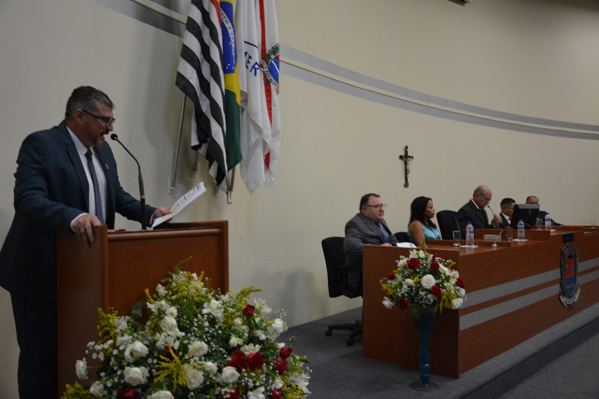 Visualize fotos Título de Cidadão Ararense - Márcio Ferreira Tonissi