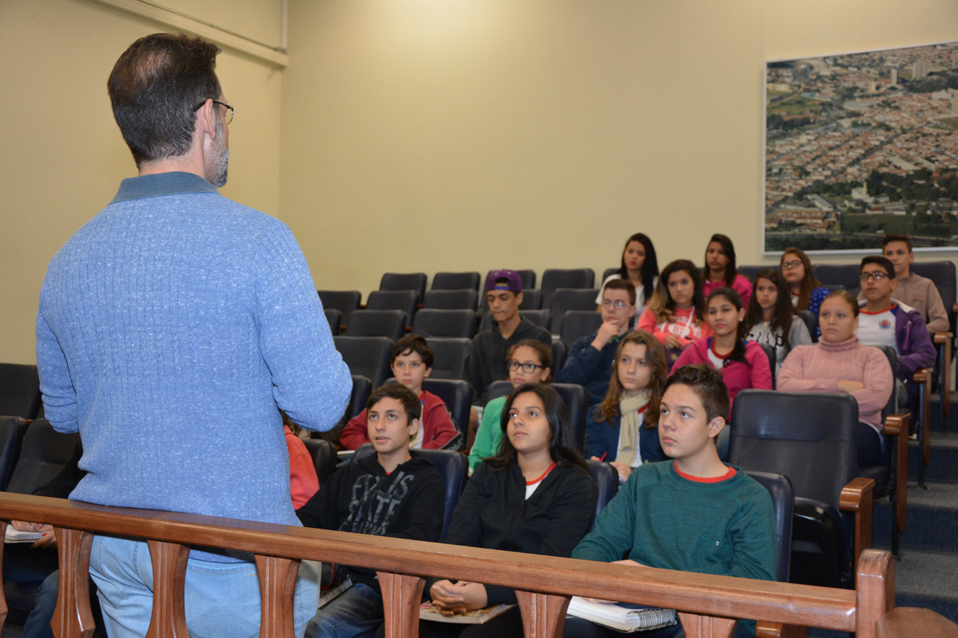 Visualize fotos Visita de Escolas para Concurso "Câmara-Mirim 2015"